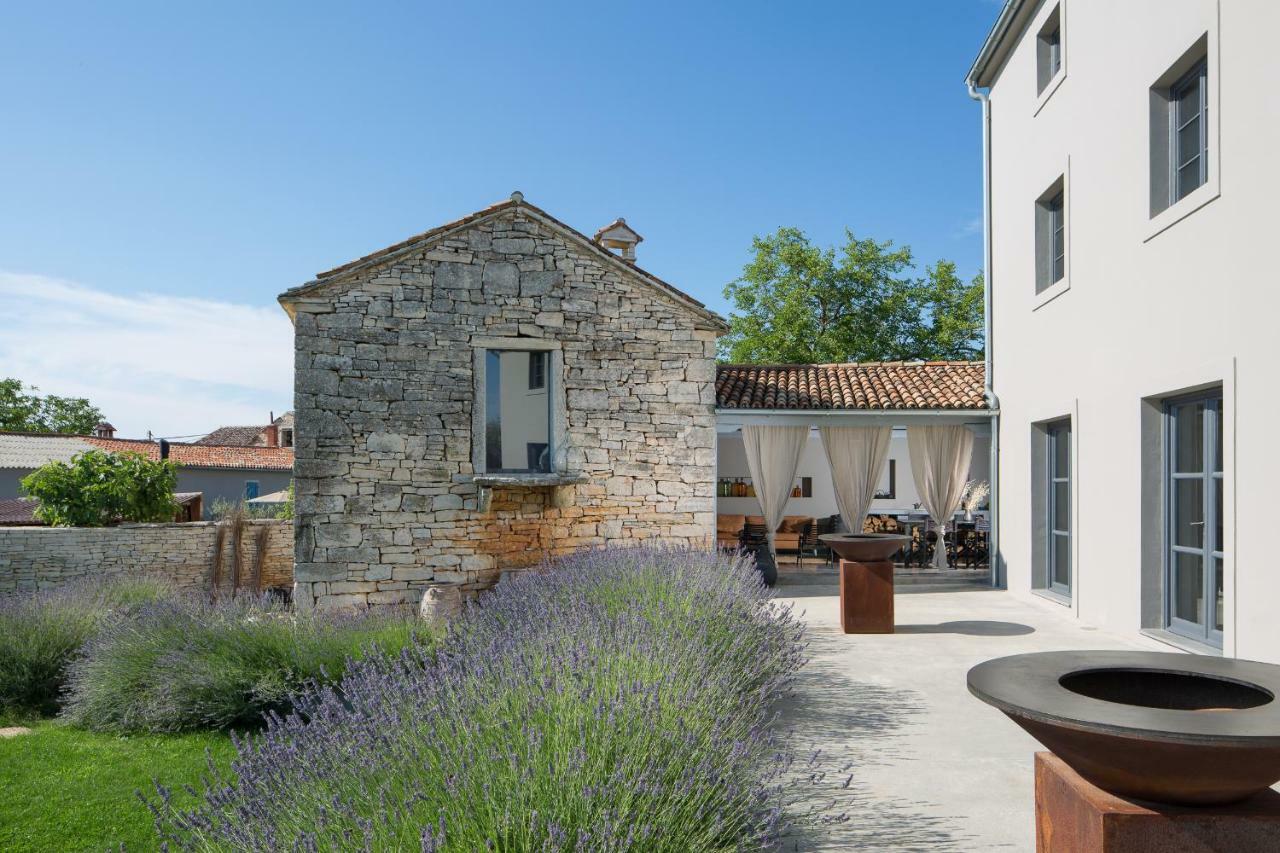 Br Villas By Rent Istria Radetici Bagian luar foto
