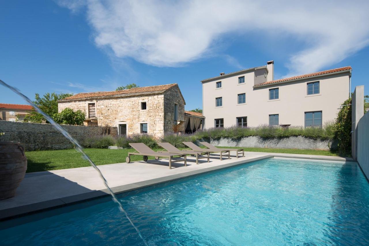 Br Villas By Rent Istria Radetici Bagian luar foto